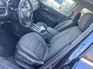 2019 Chevrolet Equinox LT - Interior Front Seat Image